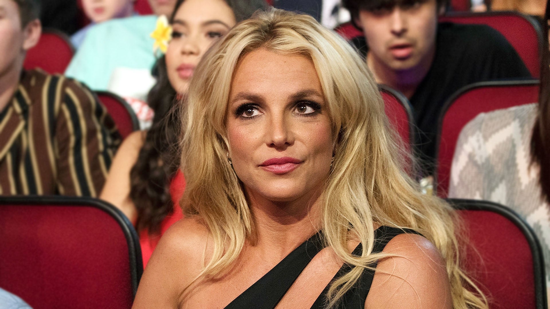 Britney Spears Shares Sexy Topless Photo Following 