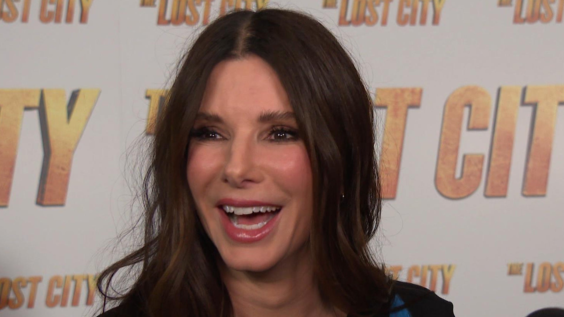 Sandra Bullock Says Flashing Her A In Our Brand Is Crisis Got Ugly Entertainment Tonight 2287