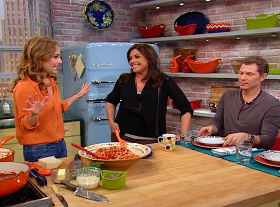How to Throw the Best DIY Gender Reveal -- Ever! | Rachael Ray Show