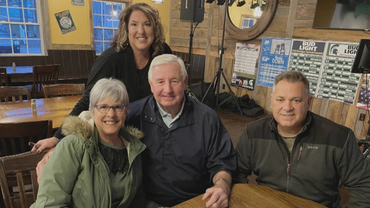 Anne Burrell's GarlicMashed Potatoes Recipe Rachael Ray Show